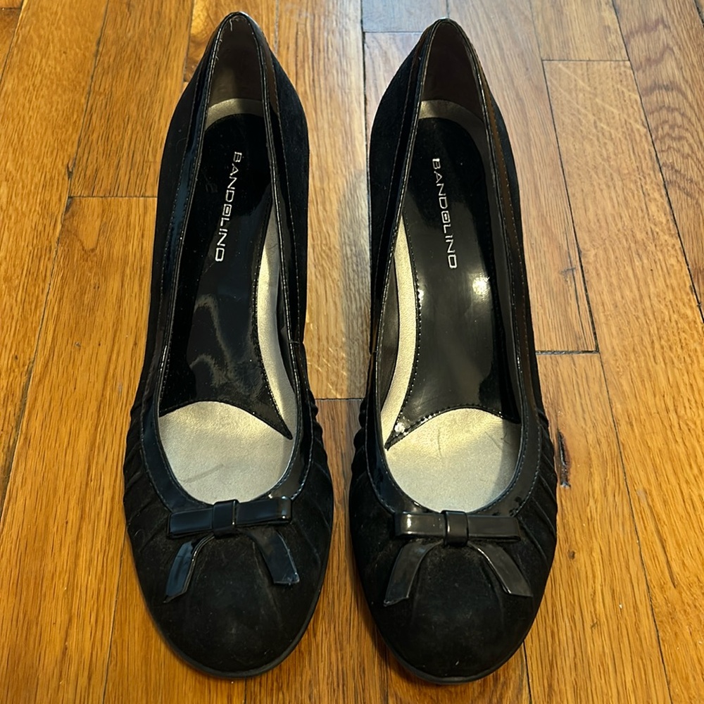 Bandolino black suede shoes, size 11